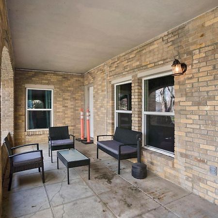 East Downtown Micro-Luxe Container Living Pod #9 Appartement Houston Buitenkant foto